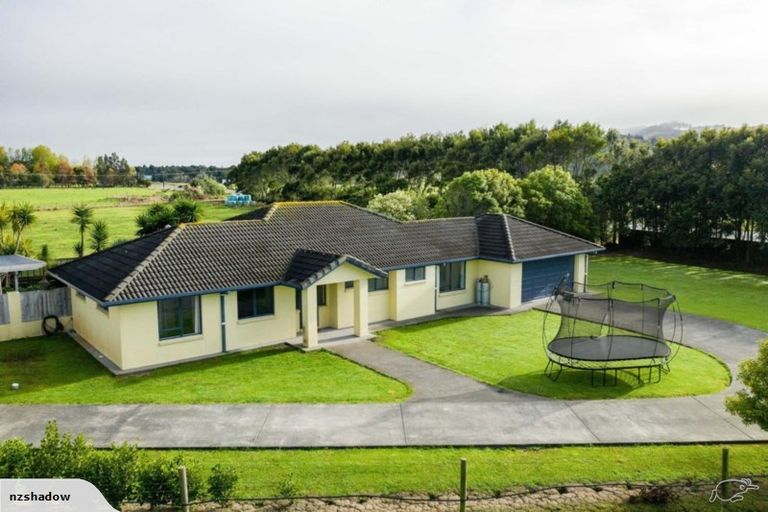 Photo of property in 2356 State Highway 1, Mata, Whangarei, 0171