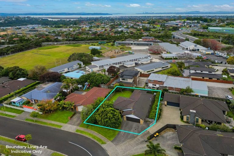 Photo of property in 9 Bonny Crescent, Massey, Auckland, 0614