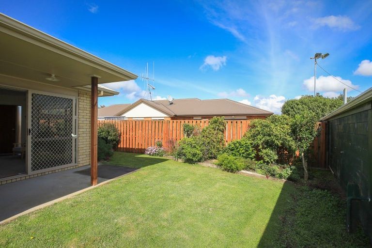 Photo of property in 18b Abergeldie Way, Cambridge, 3434