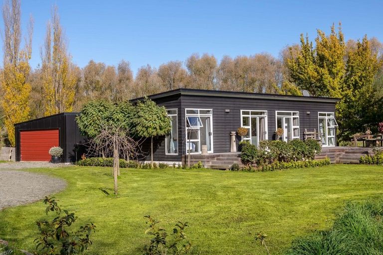 Photo of property in 718c Te Whiti Road, Te Whiti, Masterton, 5884