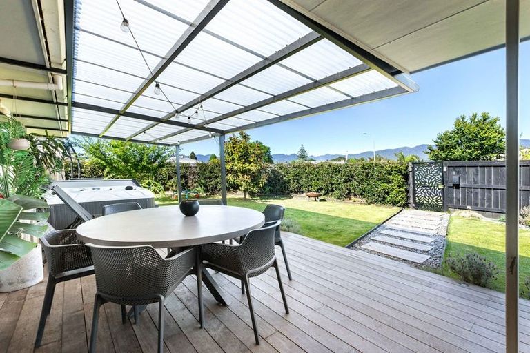 Photo of property in 24 Heron Crescent, Katikati, 3129