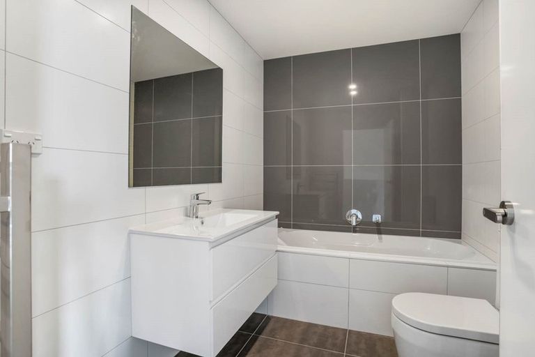Photo of property in 34 Tihema Lane, Westgate, Auckland, 0614