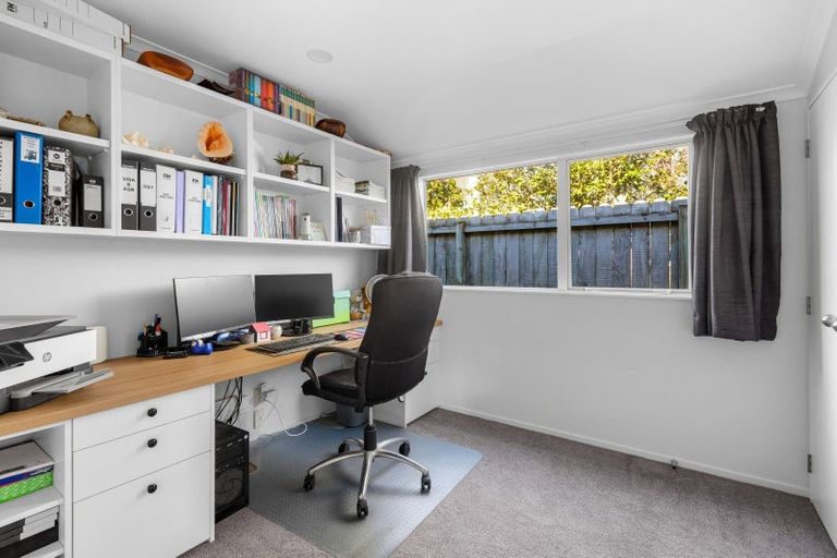 Photo of property in 46 Blue Heron Rise, Stanmore Bay, Whangaparaoa, 0932