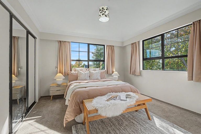 Photo of property in 4 Rowanwood Close, Halswell, Christchurch, 8025