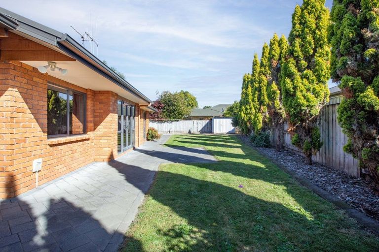 Photo of property in 2 Shiraz Place, Rototuna, Hamilton, 3210