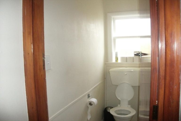 Photo of property in 27 Carlisle Street, Levin, 5510