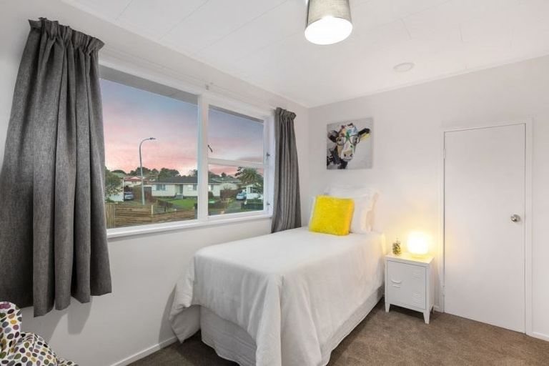 Photo of property in 10 Crampton Place, Manurewa, Auckland, 2102
