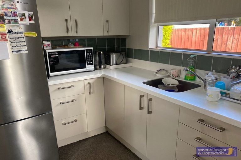 Photo of property in 27 Ambleside Drive, Burnside, Christchurch, 8053