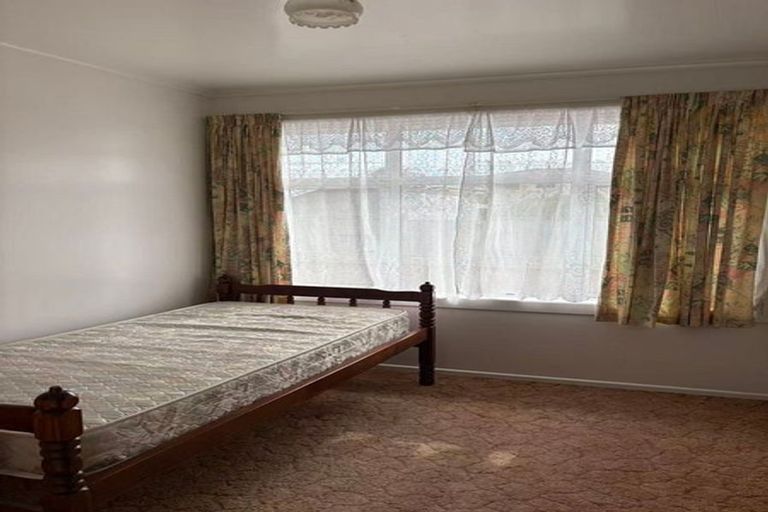 Photo of property in 9 Archlynn Road, Kelston, Auckland, 0602