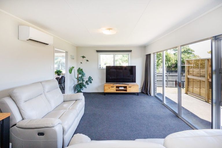 Photo of property in 108 Apollo Parade, Milson, Palmerston North, 4414