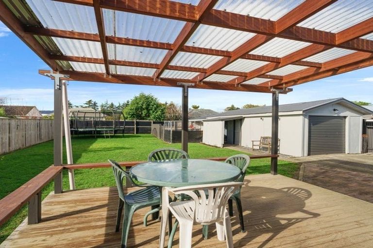 Photo of property in 13 Matai Street, Levin, 5510