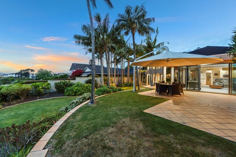 Photo of property in 37 Clyside Avenue, Half Moon Bay, Auckland, 2012