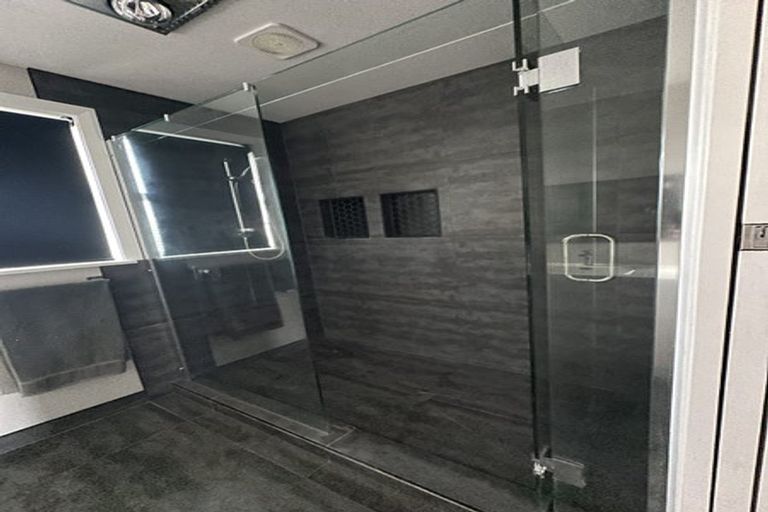 Photo of property in 27 Mccracken Avenue, Hillcrest, Hamilton, 3216