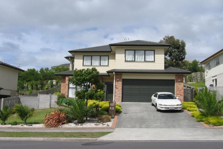 Photo of property in 36 Black Teal Close, Unsworth Heights, Auckland, 0632