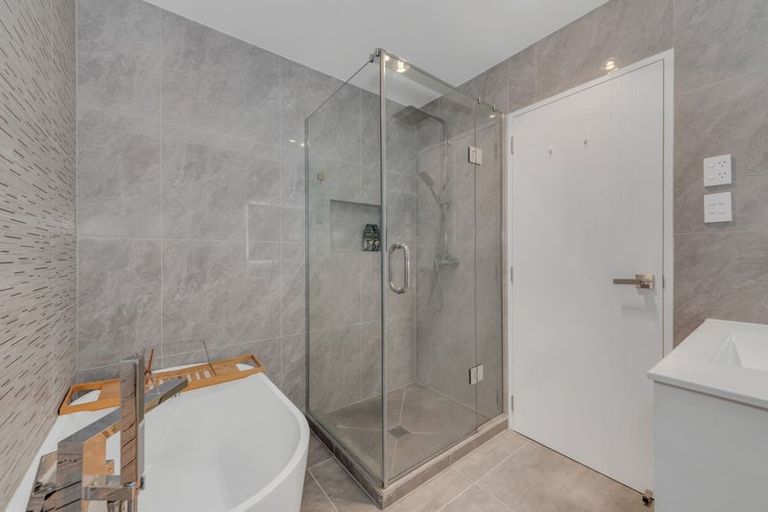 Photo of property in 186a Pakuranga Road, Pakuranga, Auckland, 2010