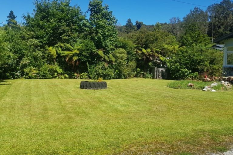 Photo of property in 43 Herd Street, Dunollie, Runanga, 7803