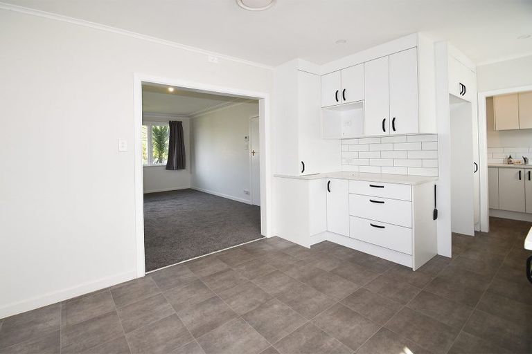 Photo of property in 4 Woodford Avenue, Henderson, Auckland, 0610