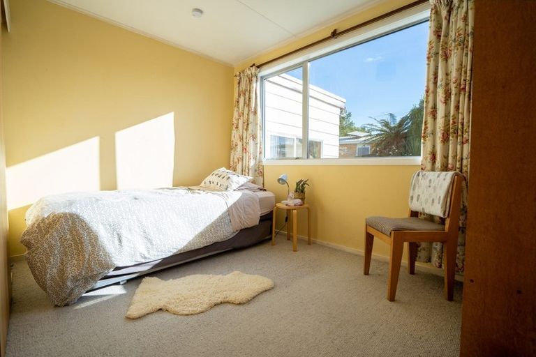 Photo of property in 70 Mackenzie Street, Winton, 9720