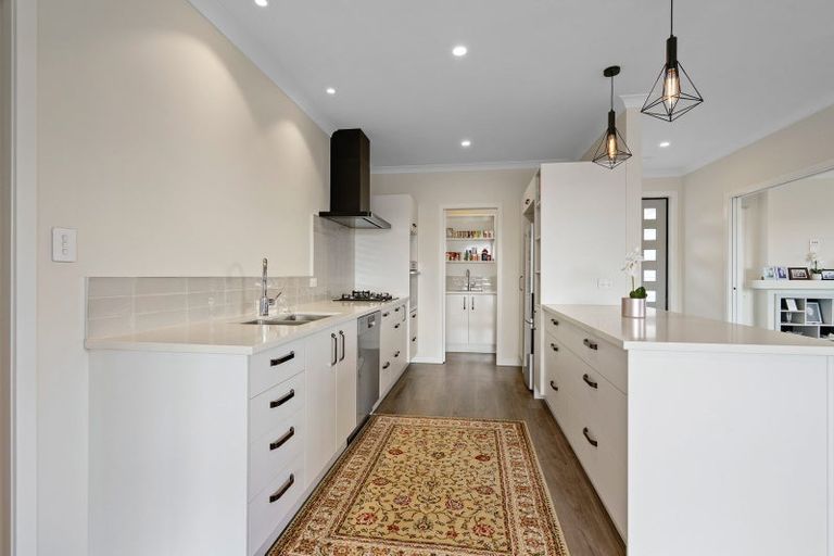 Photo of property in 22 Carnation Court, Cambridge, 3434