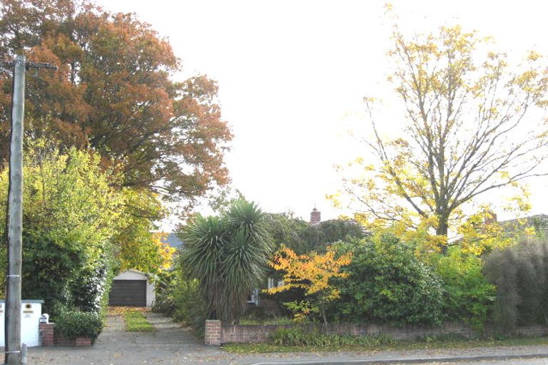 Photo of property in 239 Ilam Road, Ilam, Christchurch, 8041