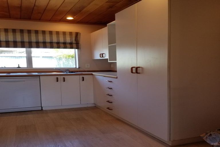 Photo of property in 240a Te Atatu Road, Te Atatu South, Auckland, 0610