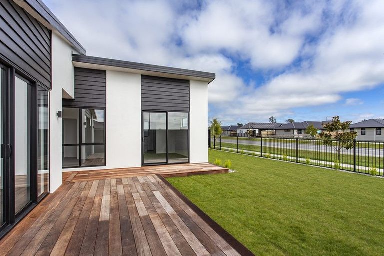 Photo of property in 10 Jury Lane, Woodend, 7610