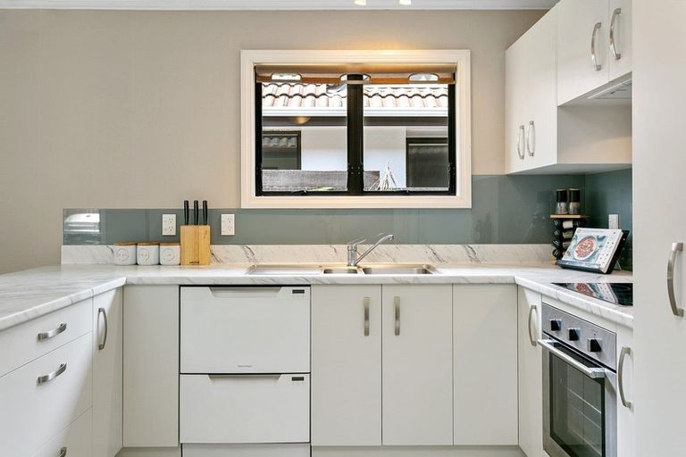 Photo of property in 2/128 Te Heuheu Street, Taupo, 3330