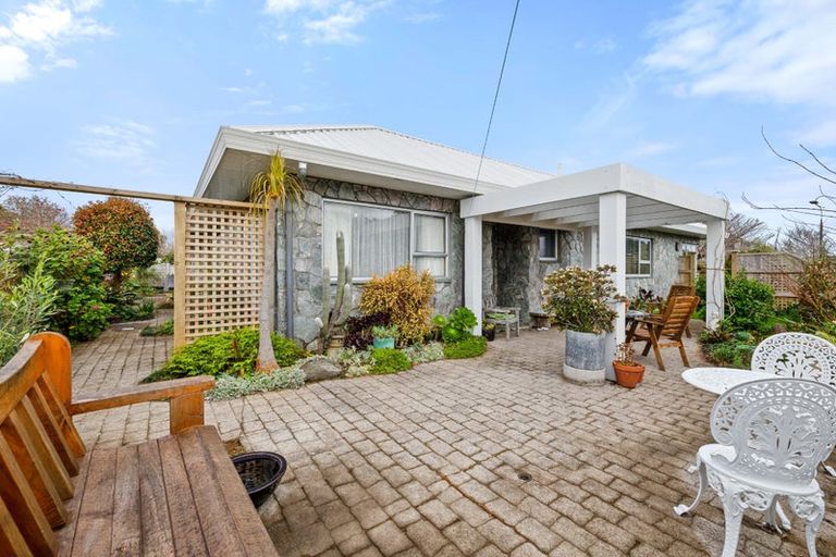 Photo of property in 166 Heta Road, Highlands Park, New Plymouth, 4312