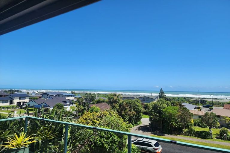 Photo of property in 15 Nolan Crescent, Karoro, Greymouth, 7805