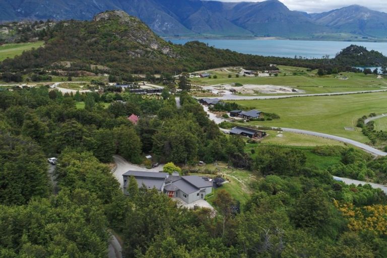 Photo of property in 11 Tall Tree Lane, Mount Creighton, Queenstown, 9371