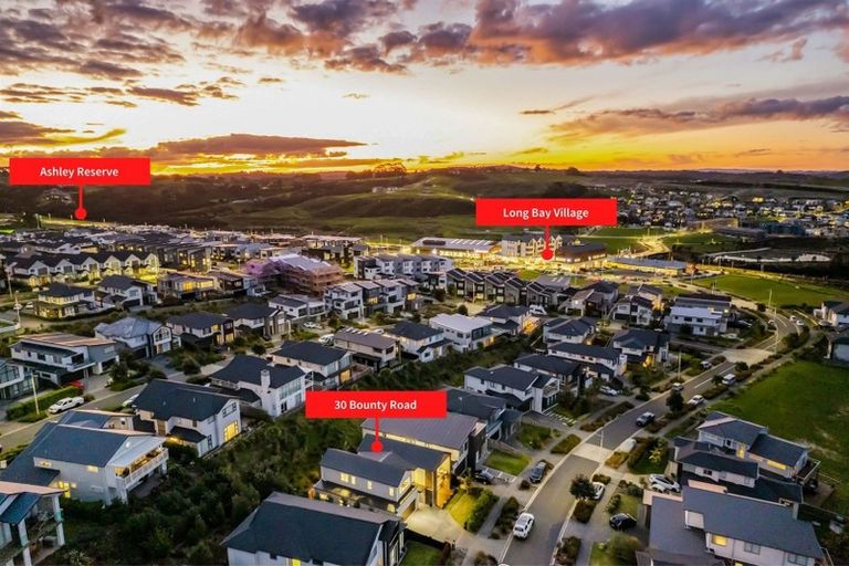 Photo of property in 30 Bounty Road, Long Bay, Auckland, 0630