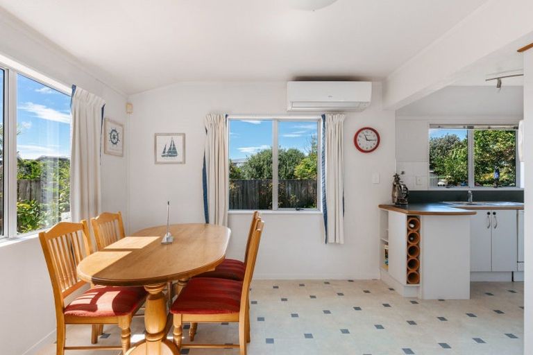 Photo of property in 490b Papamoa Beach Road, Papamoa Beach, Papamoa, 3118