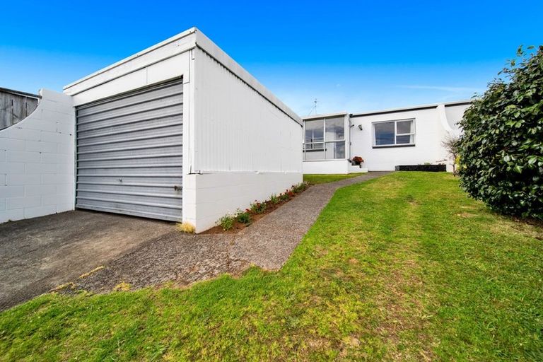 Photo of property in 10a Banks Street, Marfell, New Plymouth, 4310