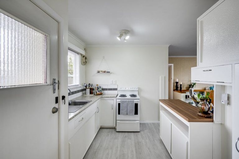 Photo of property in 14 Shearer Place, Pirimai, Napier, 4112