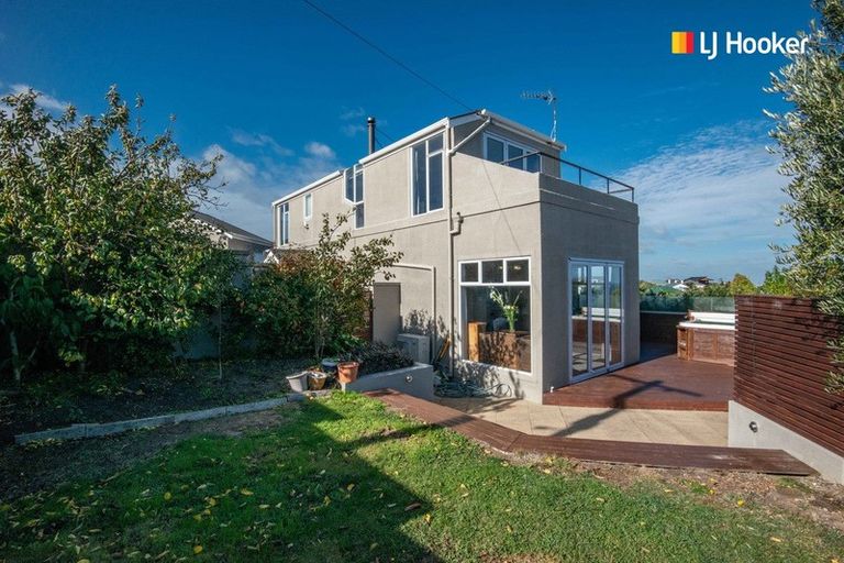 Photo of property in 16 Hunt Street, Andersons Bay, Dunedin, 9013