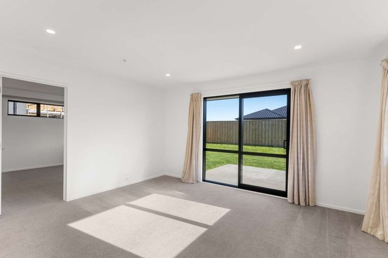 Photo of property in 35 Herridge Street, Woodend, 7691