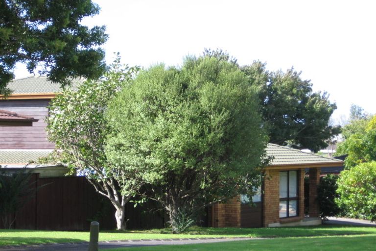 Photo of property in 10 Padfield Place, Sunnyhills, Auckland, 2010