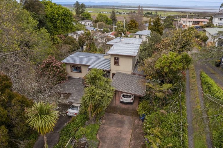 Photo of property in 142 Brunton Crescent, Thames, 3500