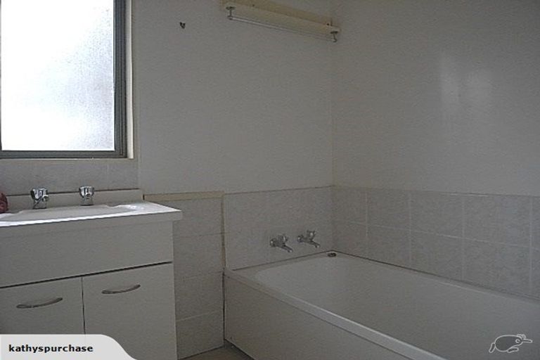 Photo of property in 100c Birkenhead Avenue, Birkenhead, Auckland, 0626