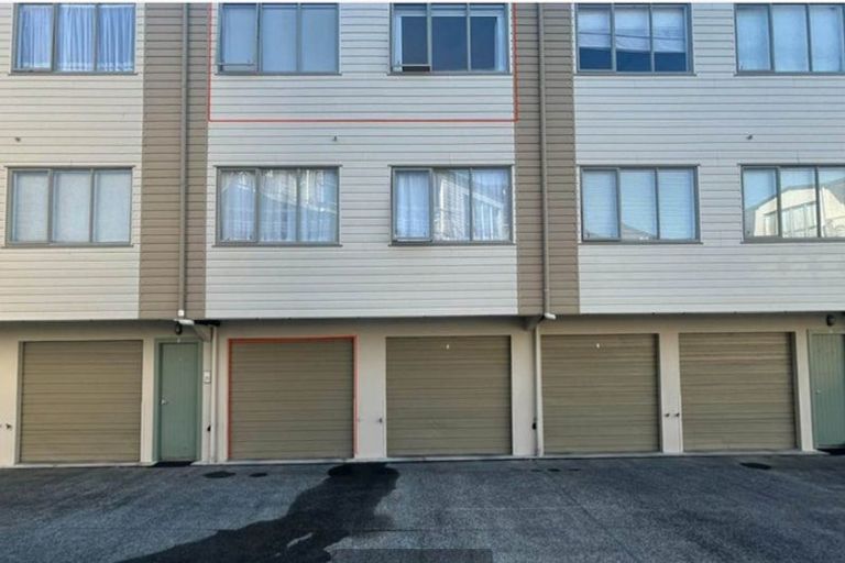 Photo of property in The Haven, 15/120 Beach Haven Road, Beach Haven, Auckland, 0626