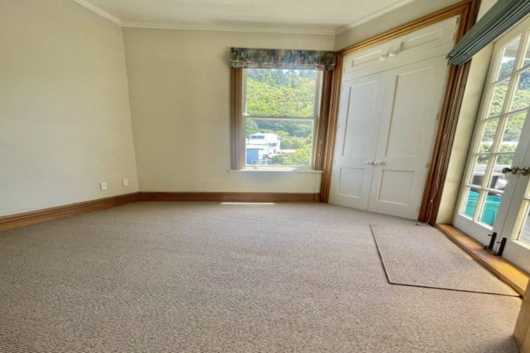 Photo of property in 16 Glenbervie Terrace, Thorndon, Wellington, 6011