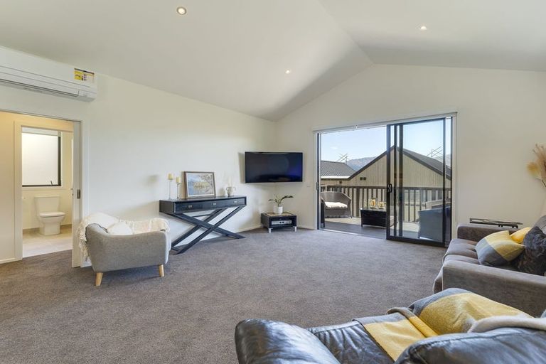 Photo of property in 5a Glenelg Lane, Jacks Point, 9371