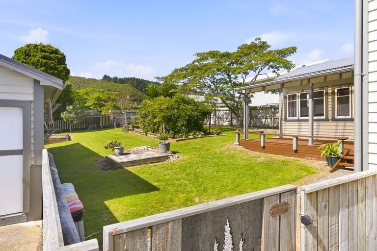 Photo of property in 42 Hinemoa Street, Paraparaumu, 5032