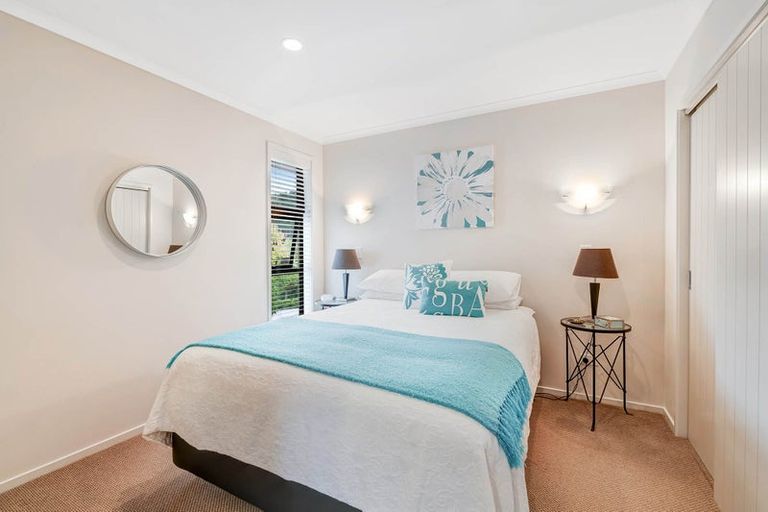 Photo of property in 33 Riverleigh Drive, Snells Beach, 0920