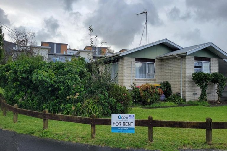 Photo of property in 142 Old Farm Road, Hamilton East, Hamilton, 3216