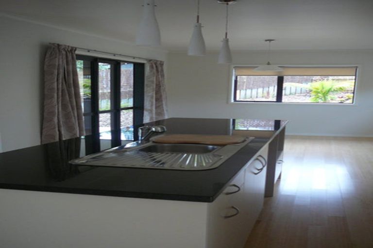 Photo of property in 18 Glover Place, Onerahi, Whangarei, 0110