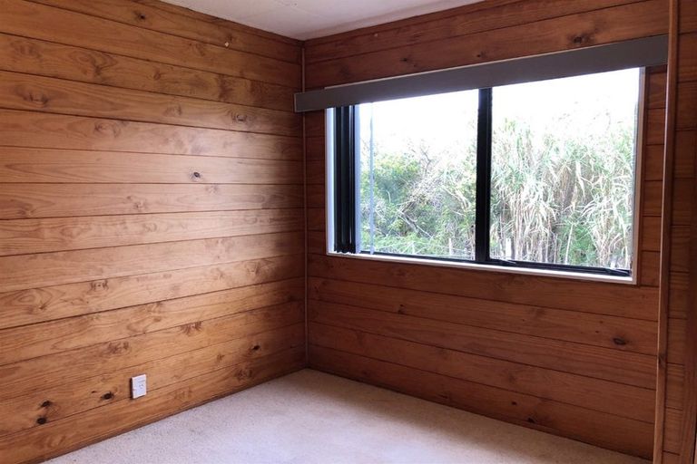 Photo of property in 1/158 View Road, Sunnyvale, Auckland, 0612