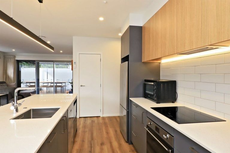 Photo of property in 22 Cassin Place, Taradale, Napier, 4112