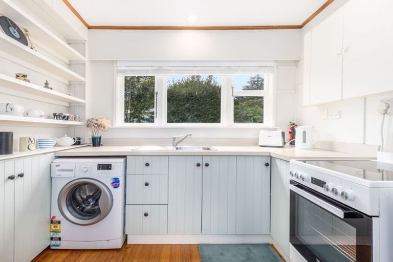 Photo of property in 50 Matai Road, Raumati South, Paraparaumu, 5032