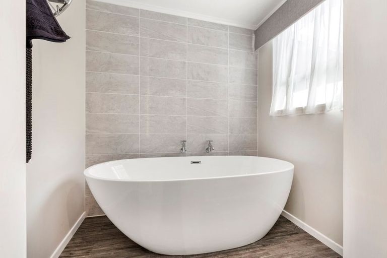 Photo of property in 191 Hakanoa Street, Huntly, 3700